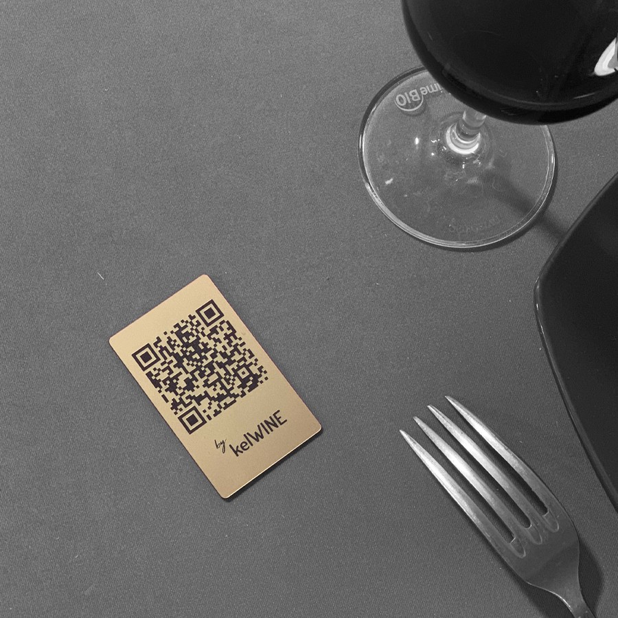 Plaque QR code kelWINE gravée